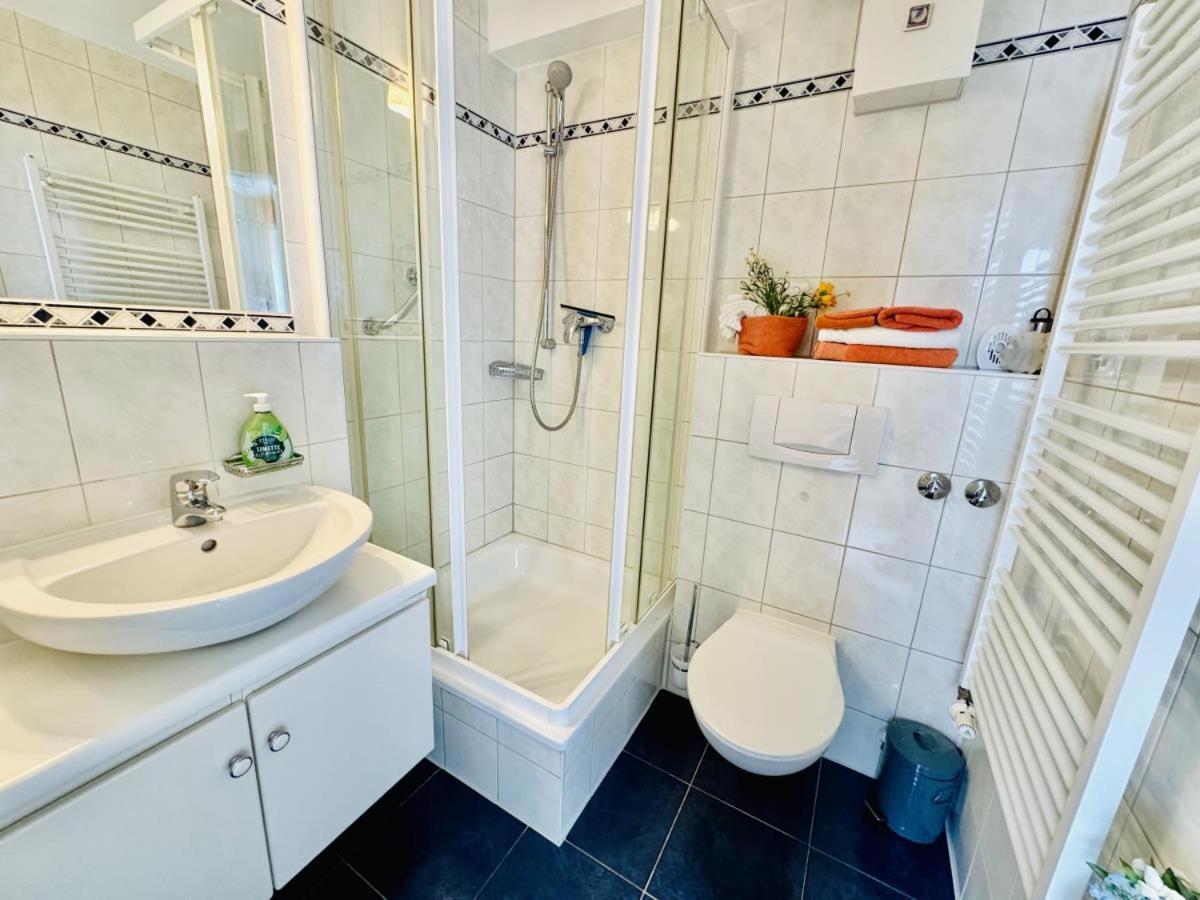 Haus Vier Freunde, Gabor Appartement Rostock Buitenkant foto