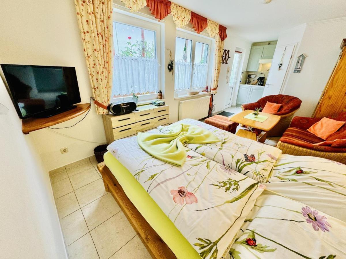 Haus Vier Freunde, Gabor Appartement Rostock Buitenkant foto